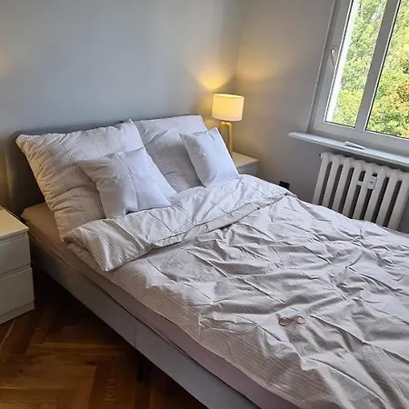 아파트 Apartament Holiday Gdynia *